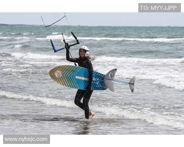 足球明星冲浪时刻的精彩瞬间壁纸分享让你感受运动与激情的完美结合