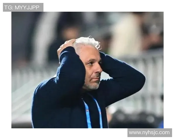 足球明星耳机出场瞬间精彩回顾引发球迷热议与期待